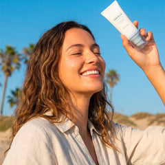 SKIN1004 Madagascar Centella Hyalu-Cica Water-Fit Sun Serum SPF50+ PA++++ (50 ml)