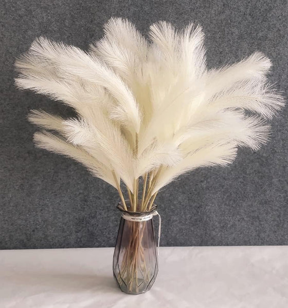 ChAusa Pampas Grass Fluffy 30 Pcs Artificial Pampas Grass 21.65''/55CM Faux Pampas Grass Decor Boho Home Decor for Wedding, Living Room, Bedroom, Office, Floor Vase(Light Yellow)