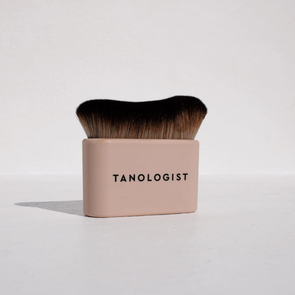 Tanologist KABUKI Face & Body Blending Brush Self Tan Applicator for an Airbrushed Finish