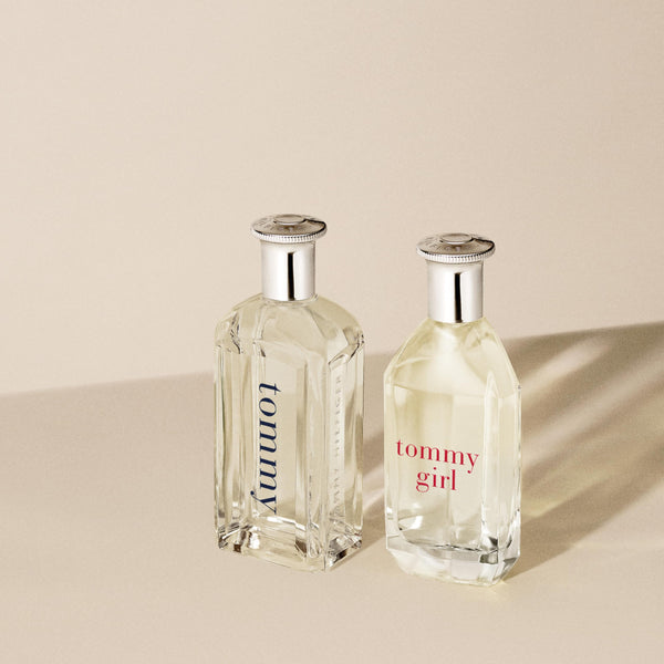 Tommy Hilfiger – Tommy Girl Eau de Toilette 100 ml – Perfume for Women – Very Fresh Floral Fragrance with Fruity Notes – Transparent Glass Bottle