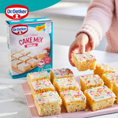 Dr. Oetker Vanilla Old School Traybake Cake Mix, 436g - Includes Baking Tray
